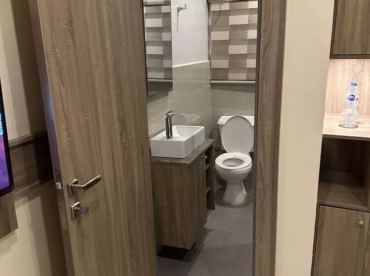 هتل Moz One Executive Guest Rooms Tourggourt