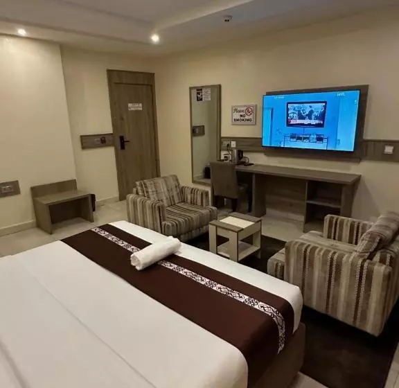 هتل Moz One Executive Guest Rooms Tourggourt