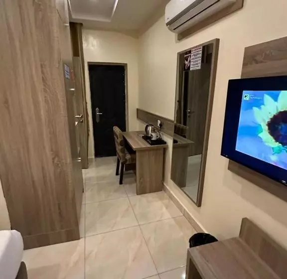 هتل Moz One Executive Guest Rooms Tourggourt