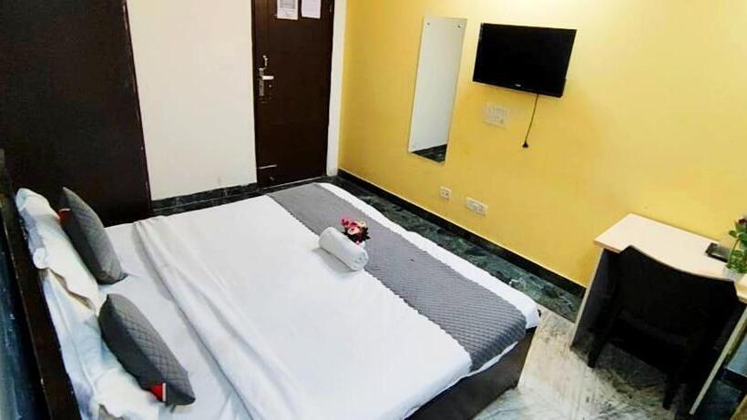 Hotel Nirvana Residency East Of Kailash