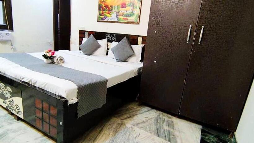 Hotel Nirvana Residency East Of Kailash
