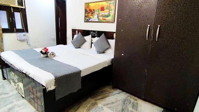 Hotel Nirvana Residency East Of Kailash