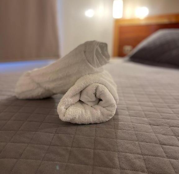 ホテル Residencial Victoria Said Deluxe