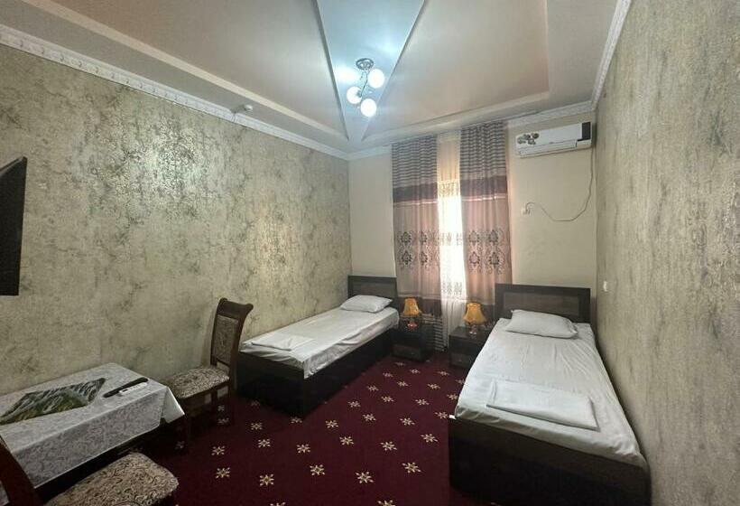 بنسيون Mumtoz Plaza