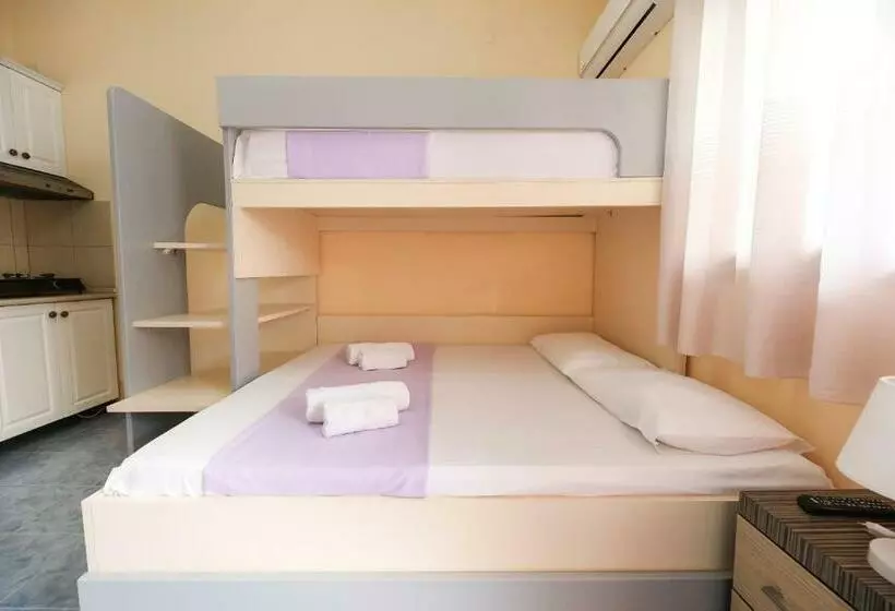 ペンション Vila Feliz   Premium Rooms With Free Private Parking