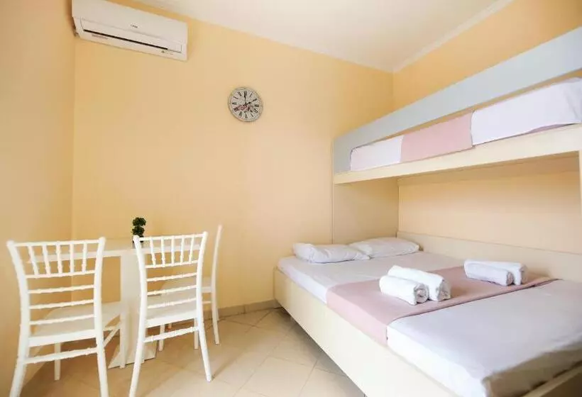 ペンション Vila Feliz   Premium Rooms With Free Private Parking