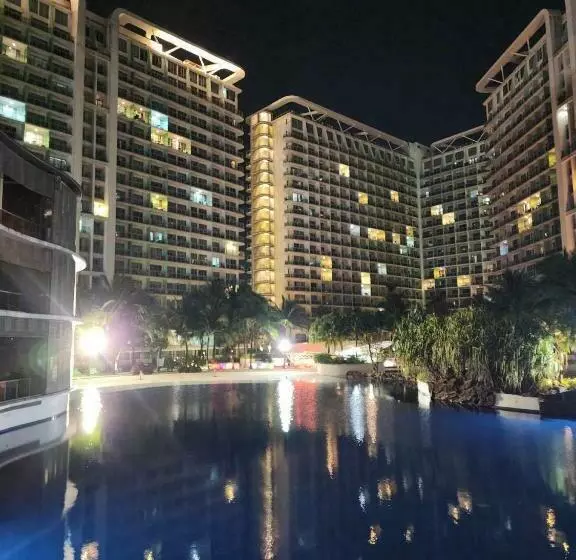 Azure Urban Resort Residences