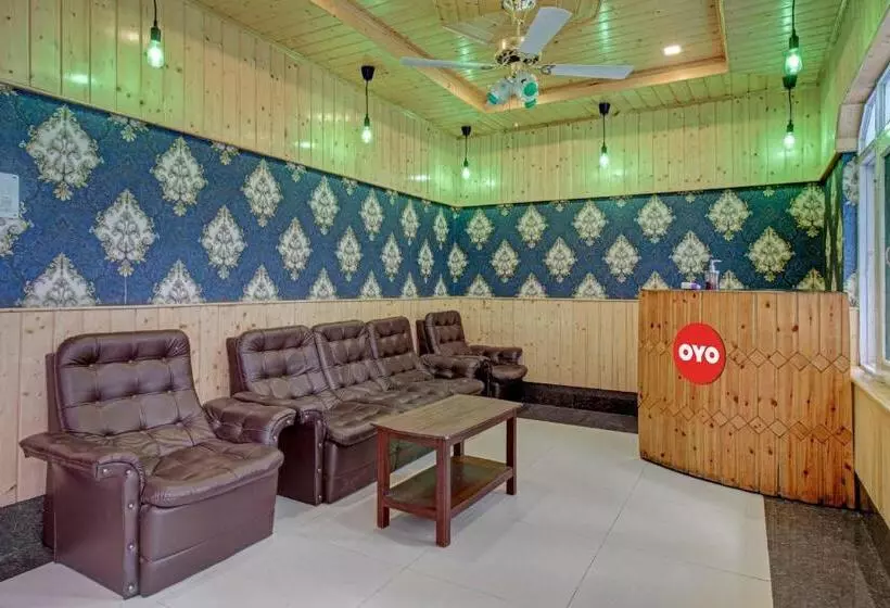 ホテル Oyo Flagship 81309  Zulfikar