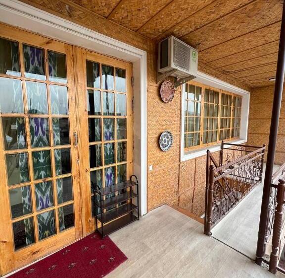 پانسیون Ismail Somoni Guesthouse