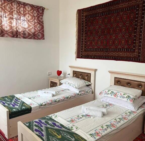 پانسیون Ismail Somoni Guesthouse