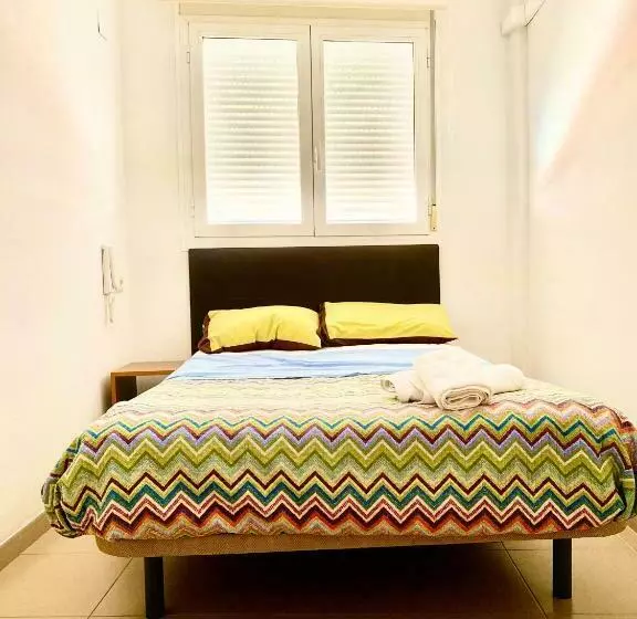 پانسیون Roni Rooms
