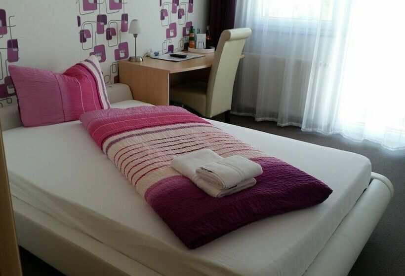 בית מלון כפרי Ackermann