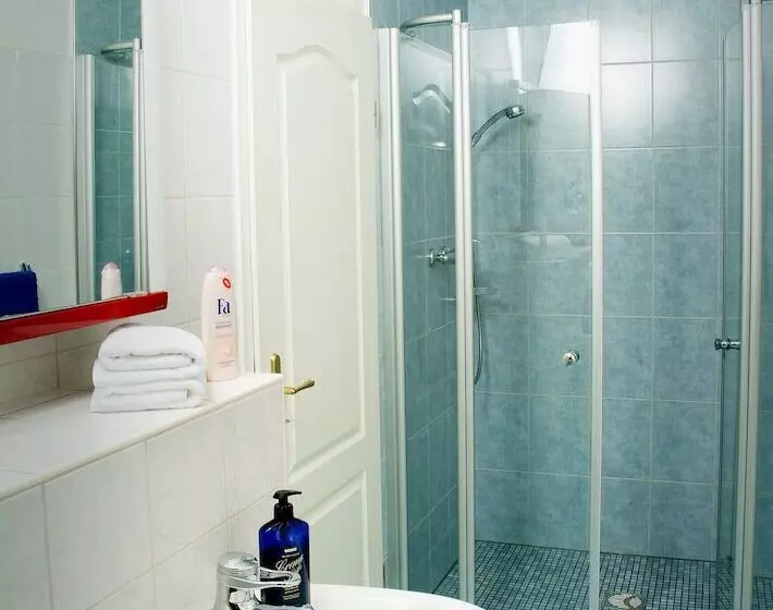 هتل Apartmenthaus Stadt Metz
