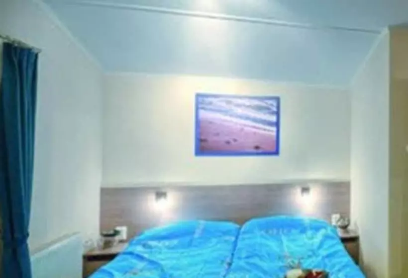 ホテル Ferienwohnungen Wulfener Hals