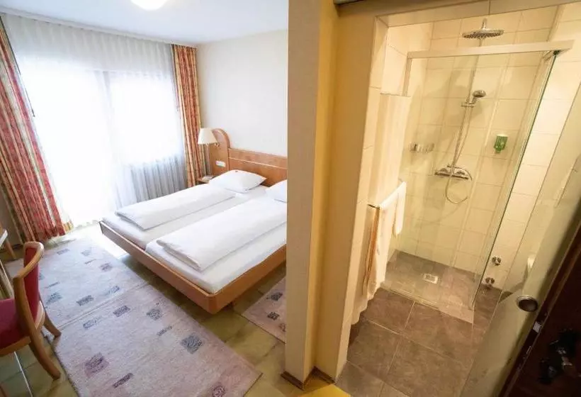 ホテル Gasthaus Zum Rössel Lichtenau