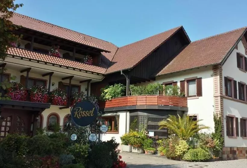 ホテル Gasthaus Zum Rössel Lichtenau