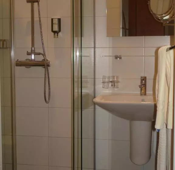 ホテル Gasthaus Zum Rössel Lichtenau