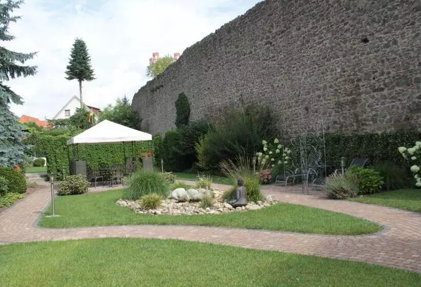 ホテル Haus Anna An Der Stadtmauer