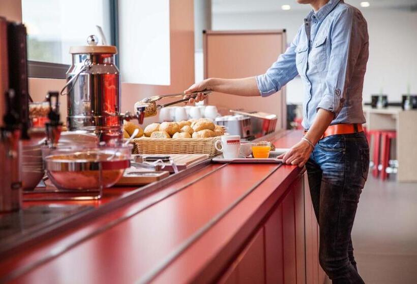 هتل Havenhostel Cuxhaven