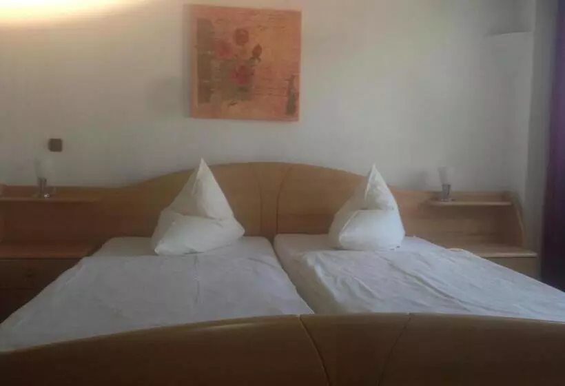 Hotelli Lahnromantik