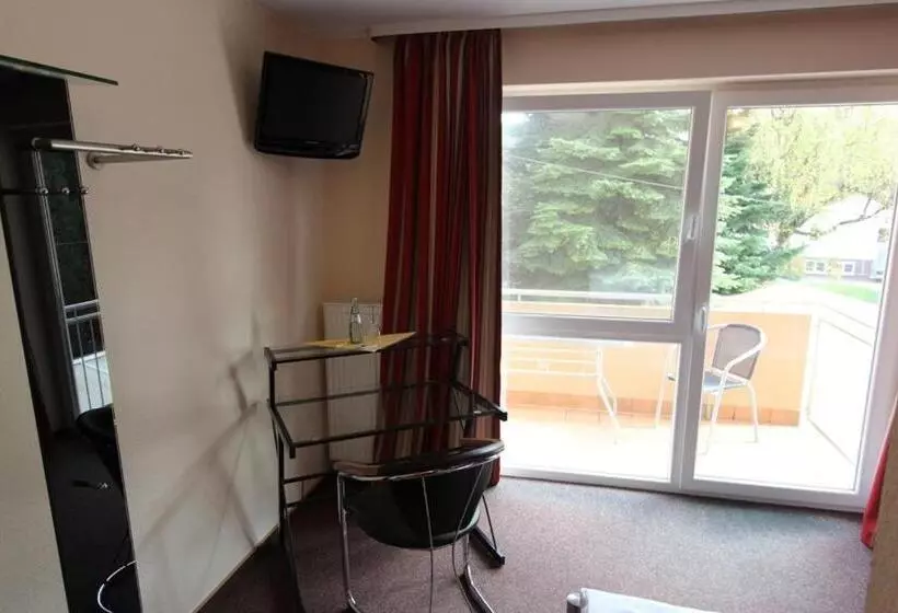 هتل Landgasthof Zur Alten Scheune