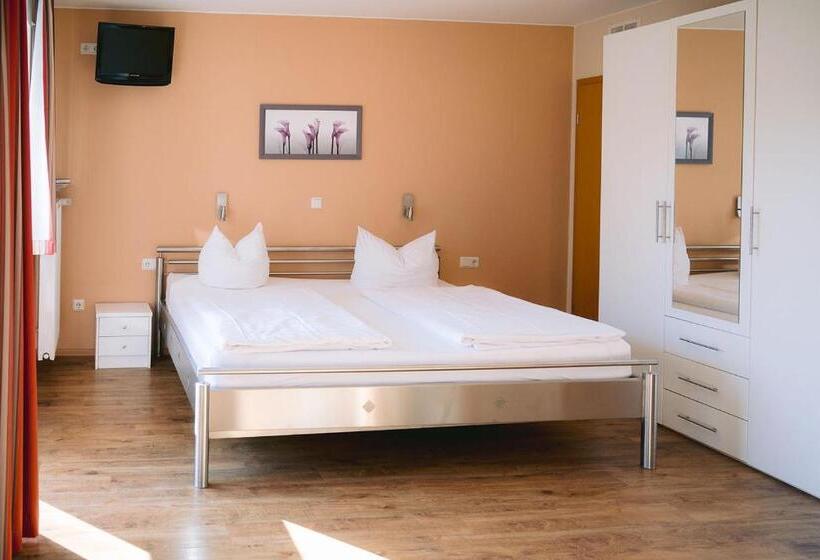 Отель Landgasthof Zur Alten Scheune