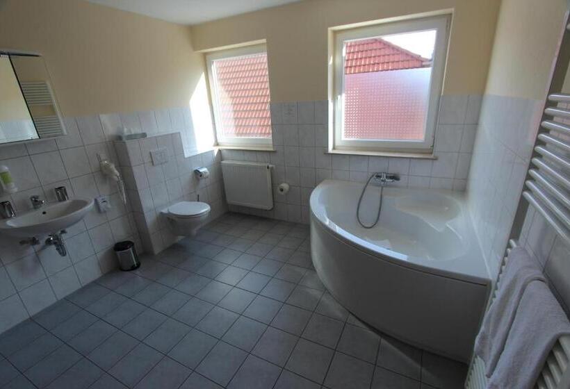 Отель Landgasthof Zur Alten Scheune