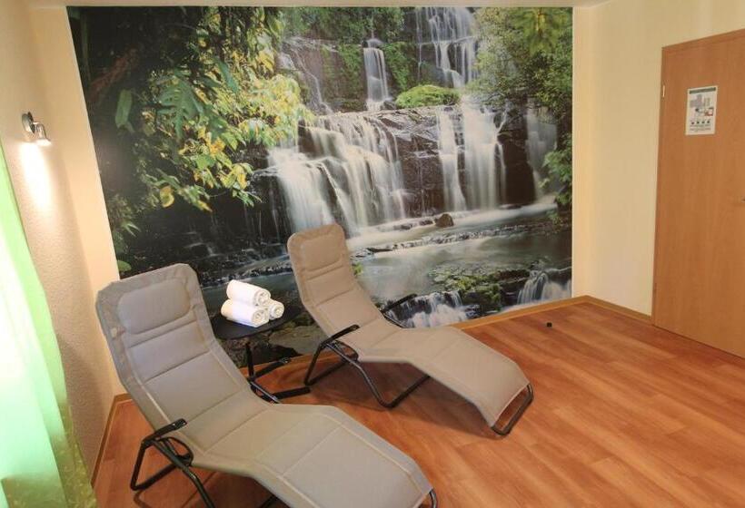 Отель Landgasthof Zur Alten Scheune