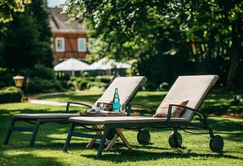 ホテル Niemeyers Romantik Post