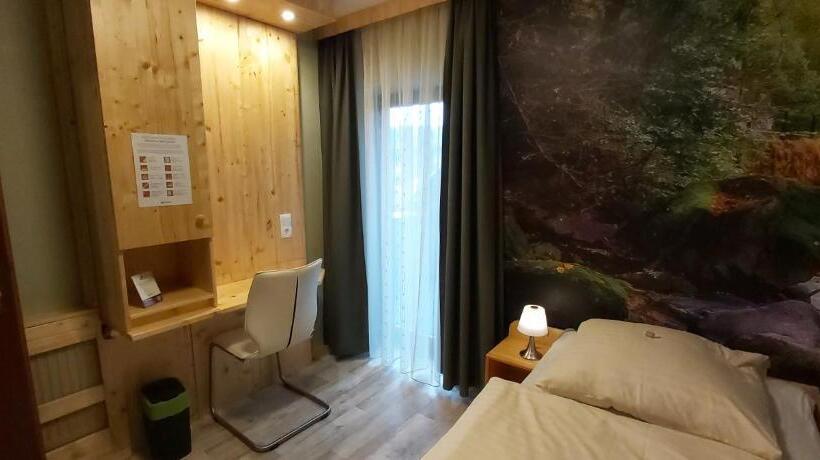 Отель Pension Haus Petra