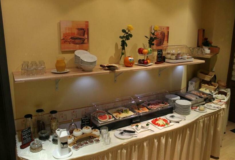 هتل Pension La Rose