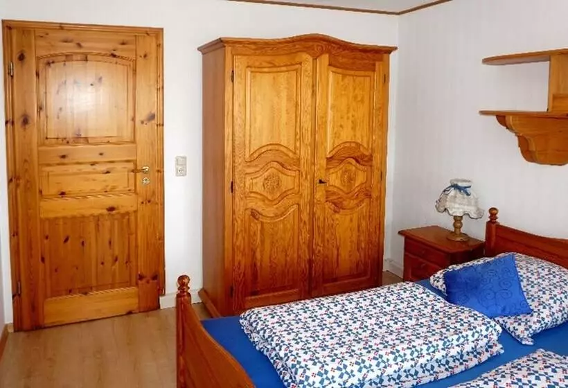 Hotelli Pension Schwalbennest