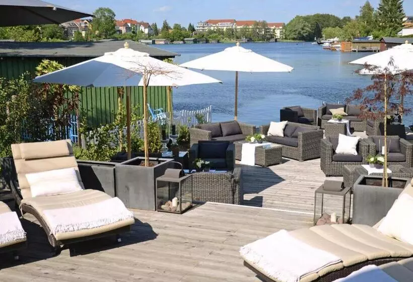 Hotelli Rosendomizil