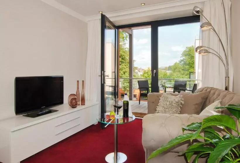 Hotelli Rosendomizil