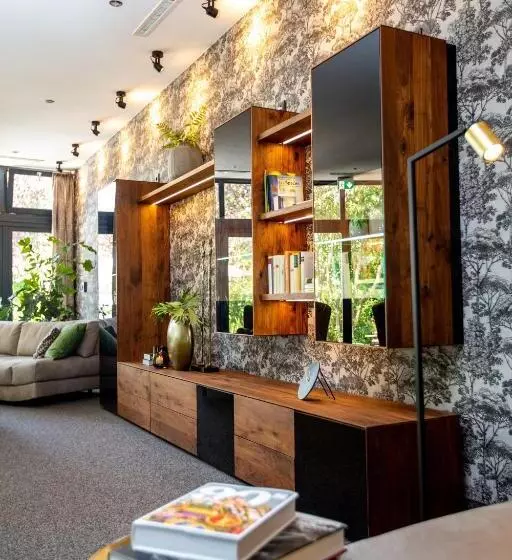 Hotelli Rosendomizil