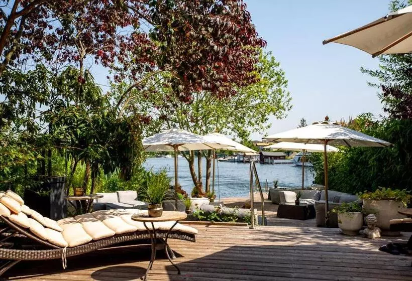 Hotelli Rosendomizil