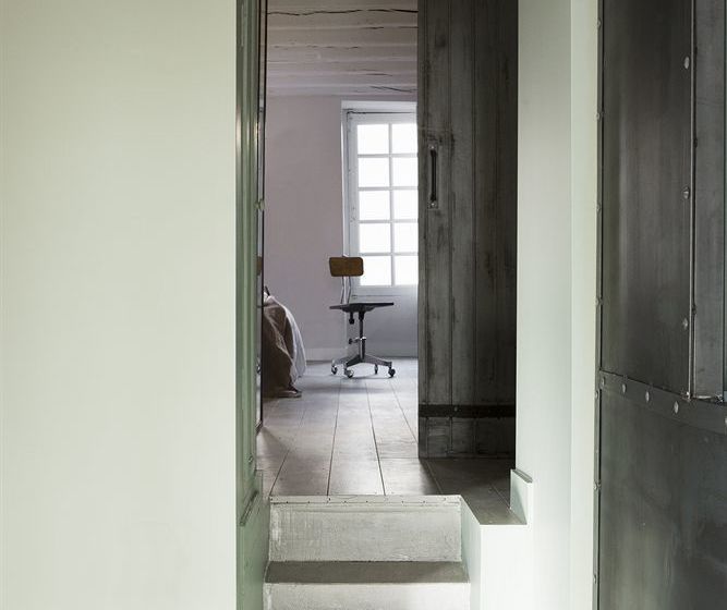 Отель Surprenantes  La Nuit