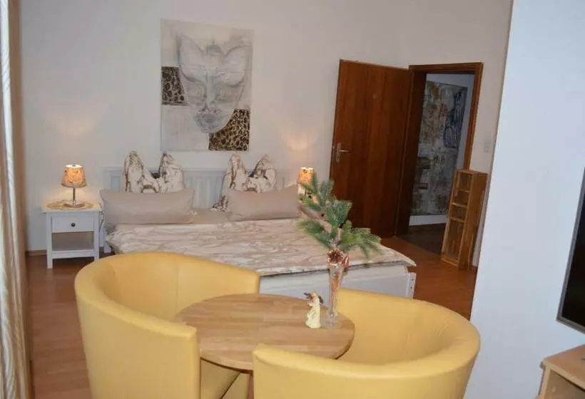 Hotelli Ulrike S Pension Am Kurpark