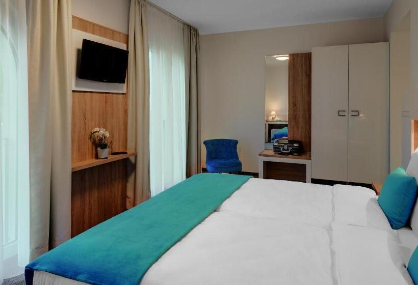 בית מלון כפרי Und Pension Seereich