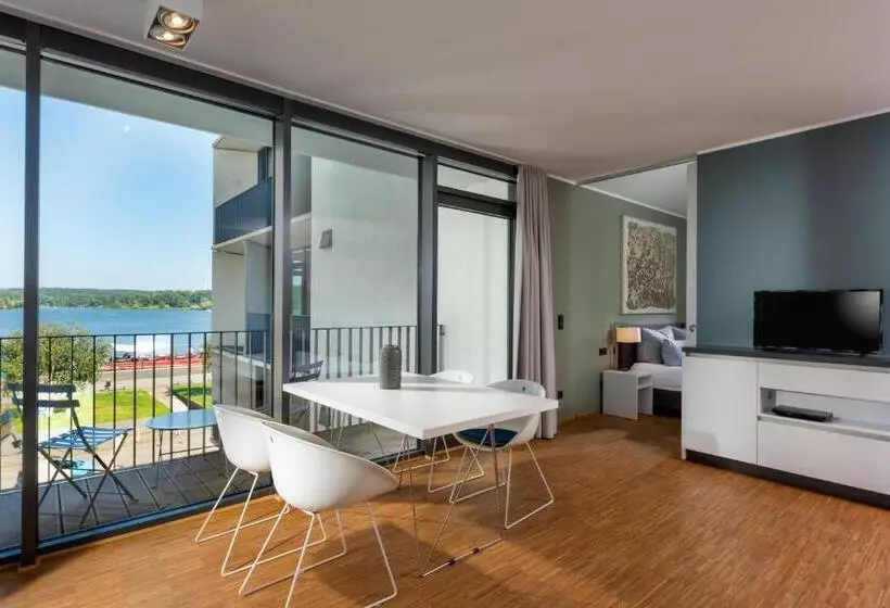 Waveboard Hotel & Boardinghouse