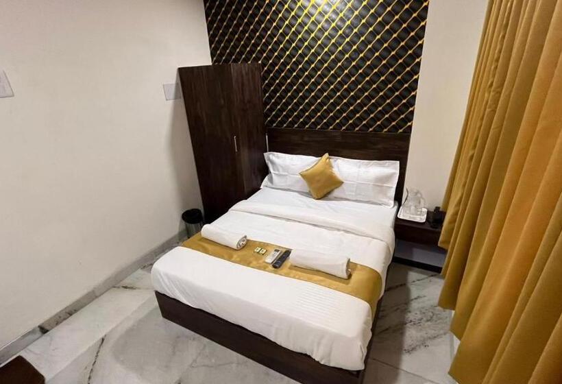 Hotelli Plaza Rooms Prabhadevi Dadar