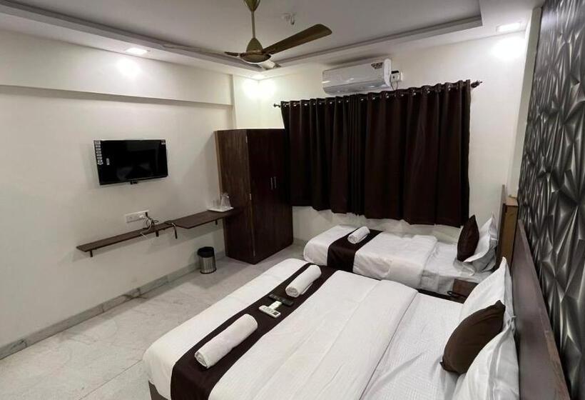 Hotelli Plaza Rooms Prabhadevi Dadar