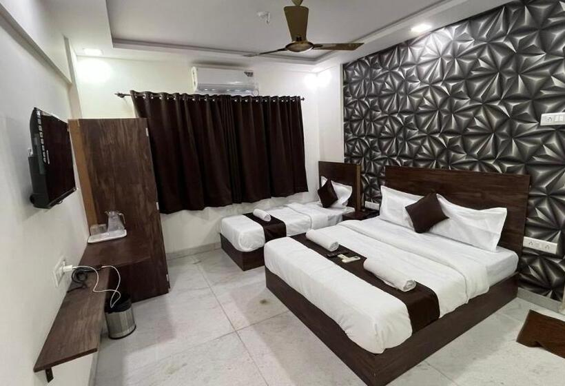 Hotelli Plaza Rooms Prabhadevi Dadar