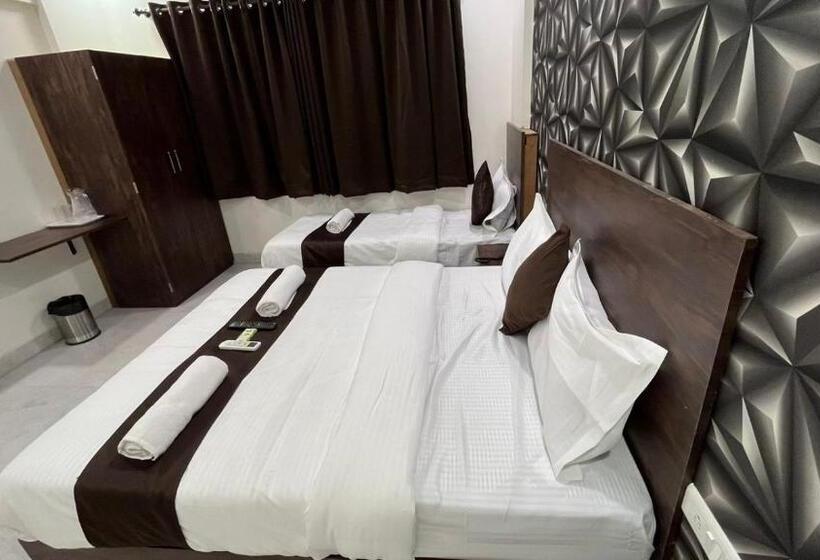 Hotelli Plaza Rooms Prabhadevi Dadar