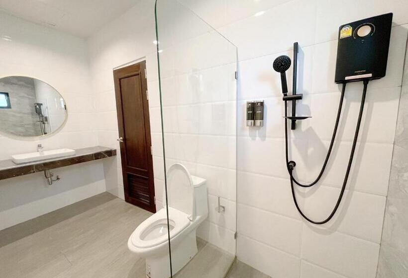 Отель Trat Tara Boutique