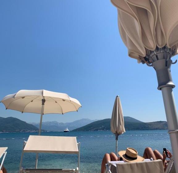 پانسیون Apartmani Srna, Igalo