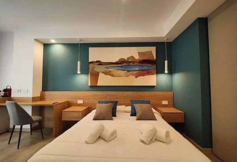 ペンション Carducci Art Guesthouse