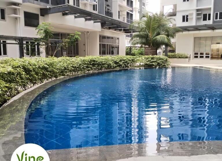 Vine Residences Staycation