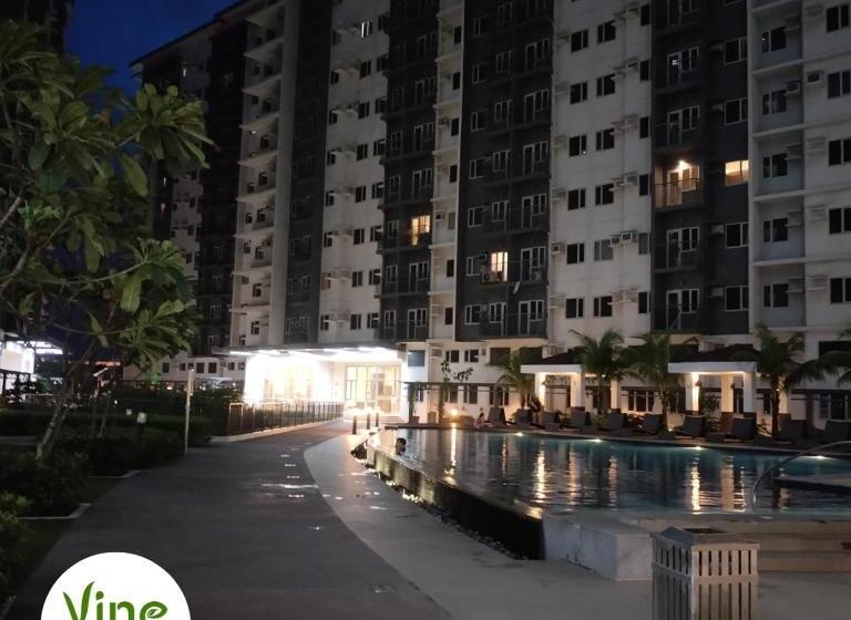 Vine Residences Staycation