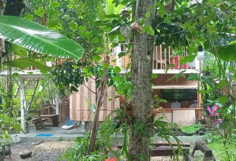 فندق صغير Hijau